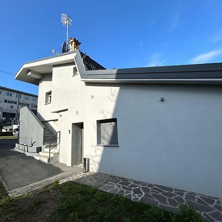 Lake Home Apartments Lipomo Exterior photo